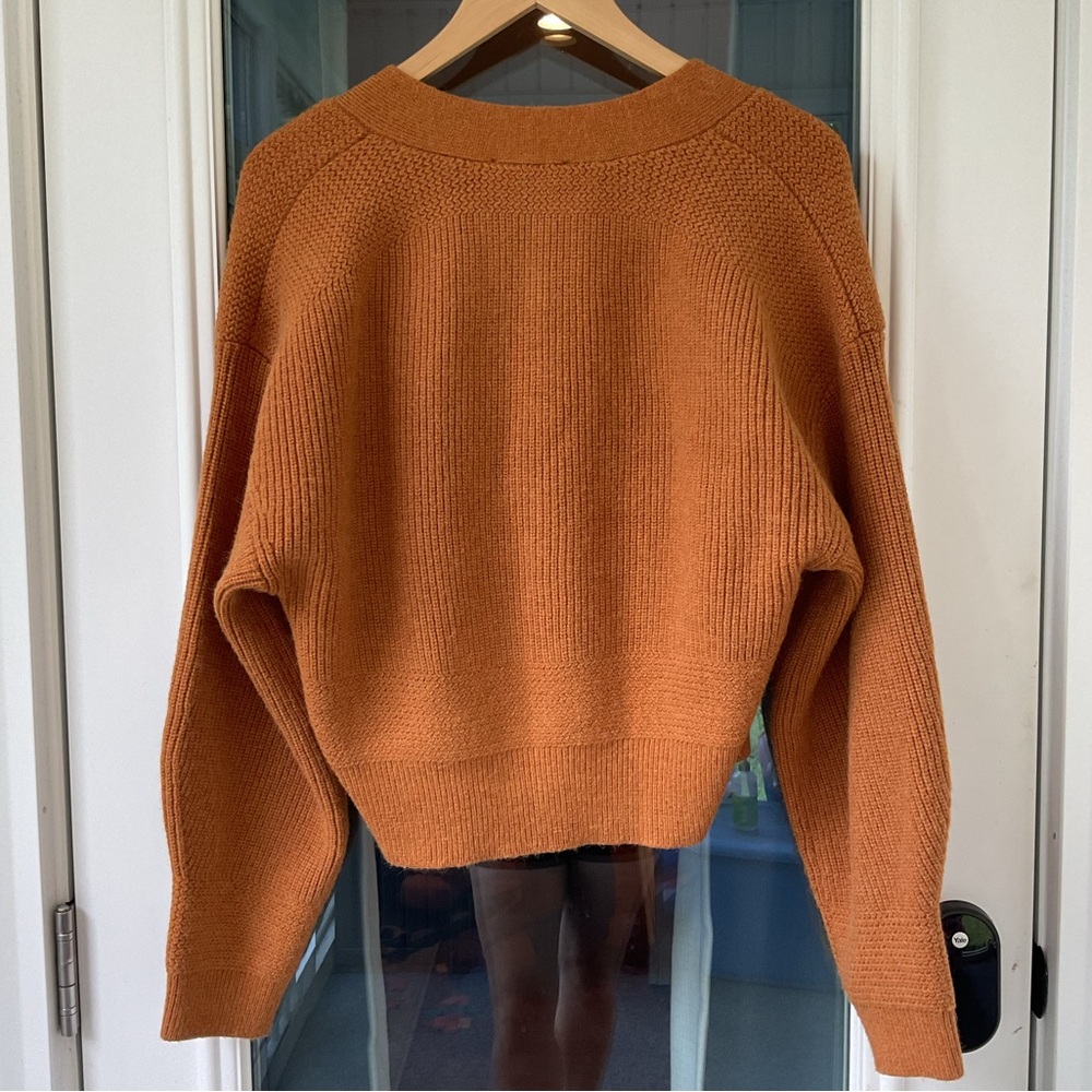 7 For All Mankind Rust Brown Button-Front Cropped Cardigan - Picture 5 of 7